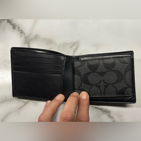 Coach Men’s Wallet, Coin Card Holder & Organizer Set - Picture 2 of 13